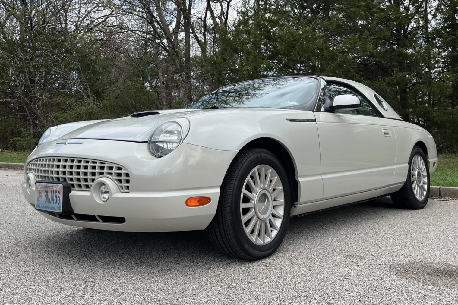 2005 Ford Thunderbird