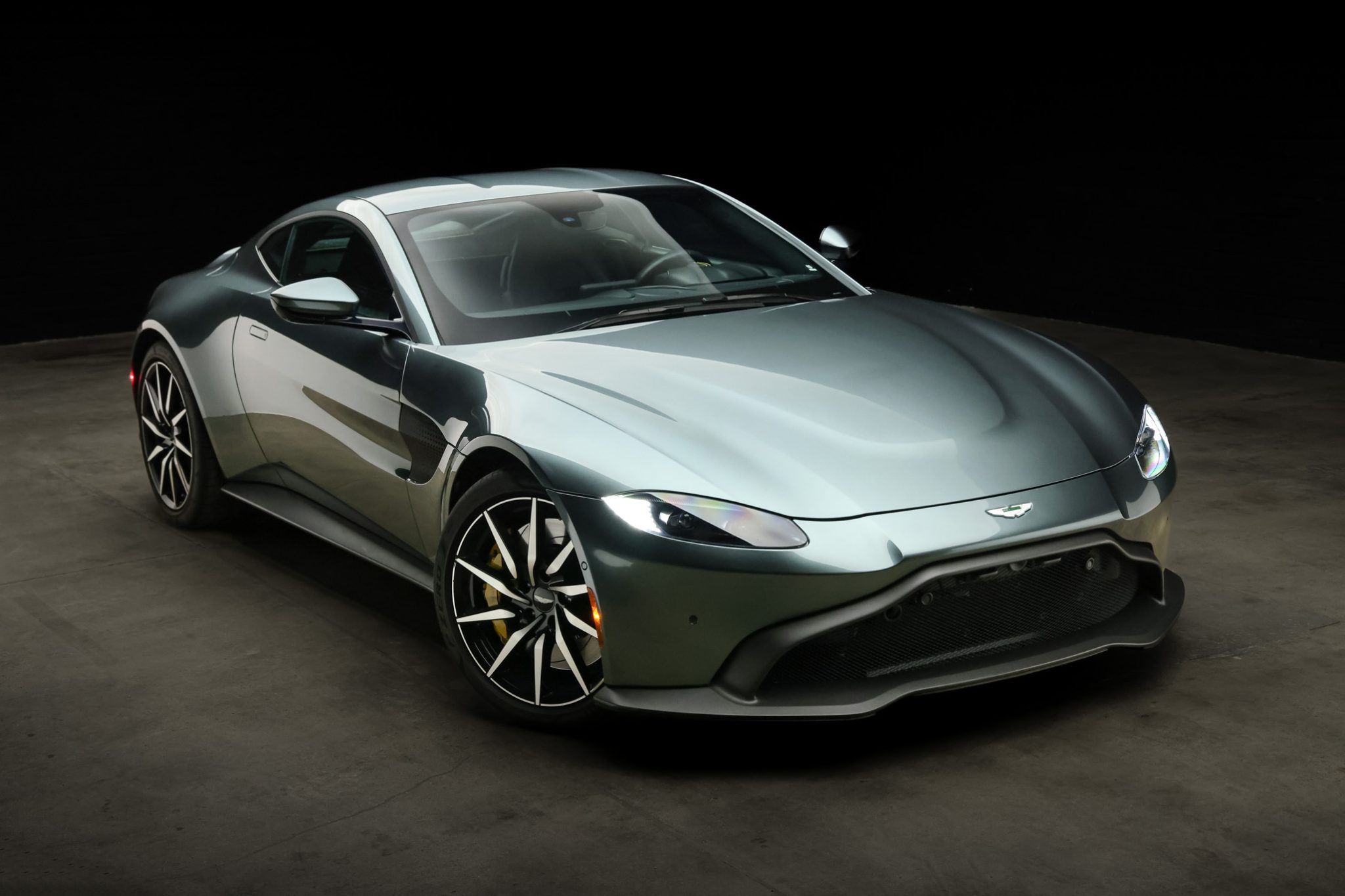 2019 Aston Martin Vantage V8