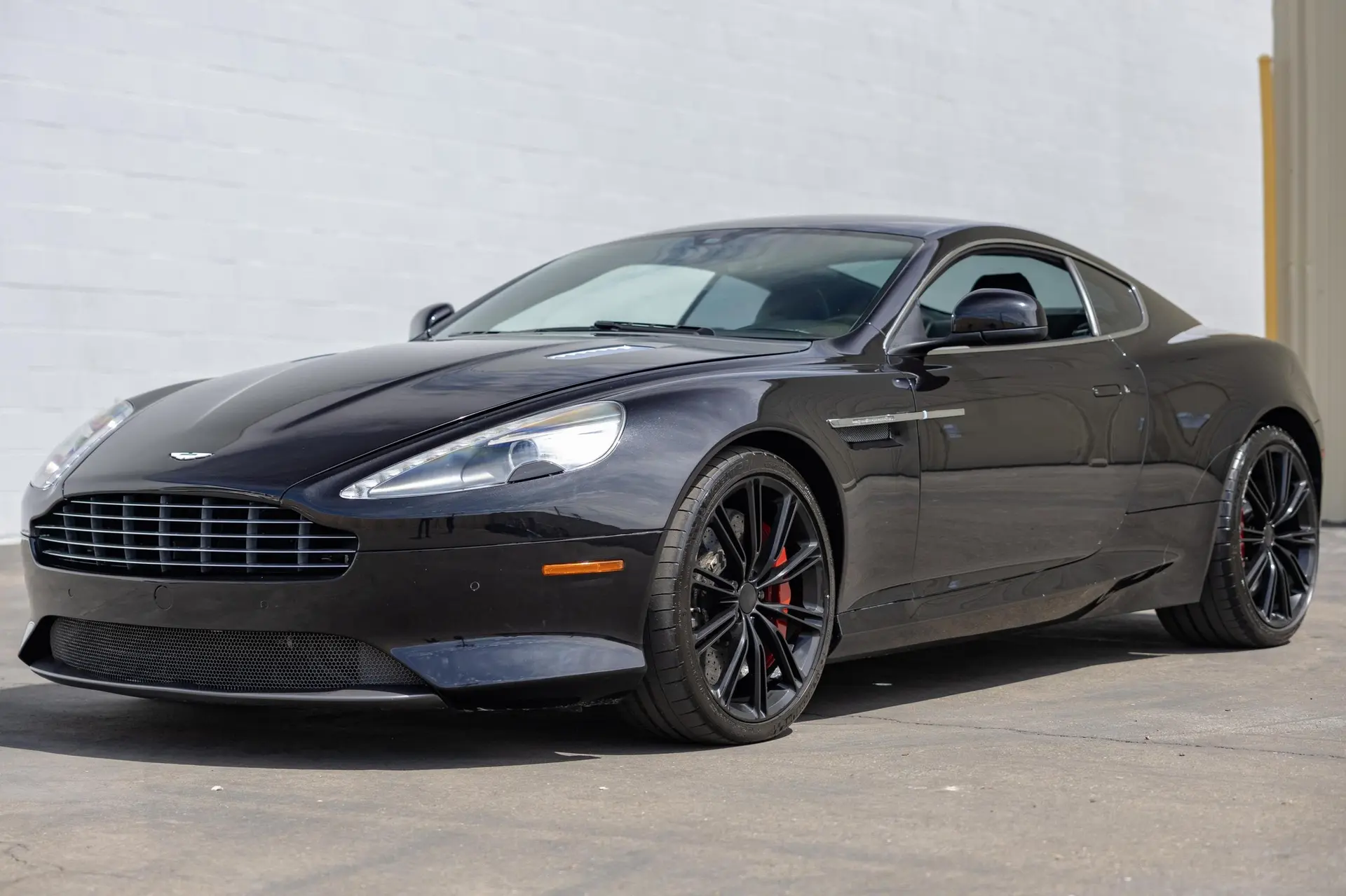2013 Aston Martin DB9 Coupe