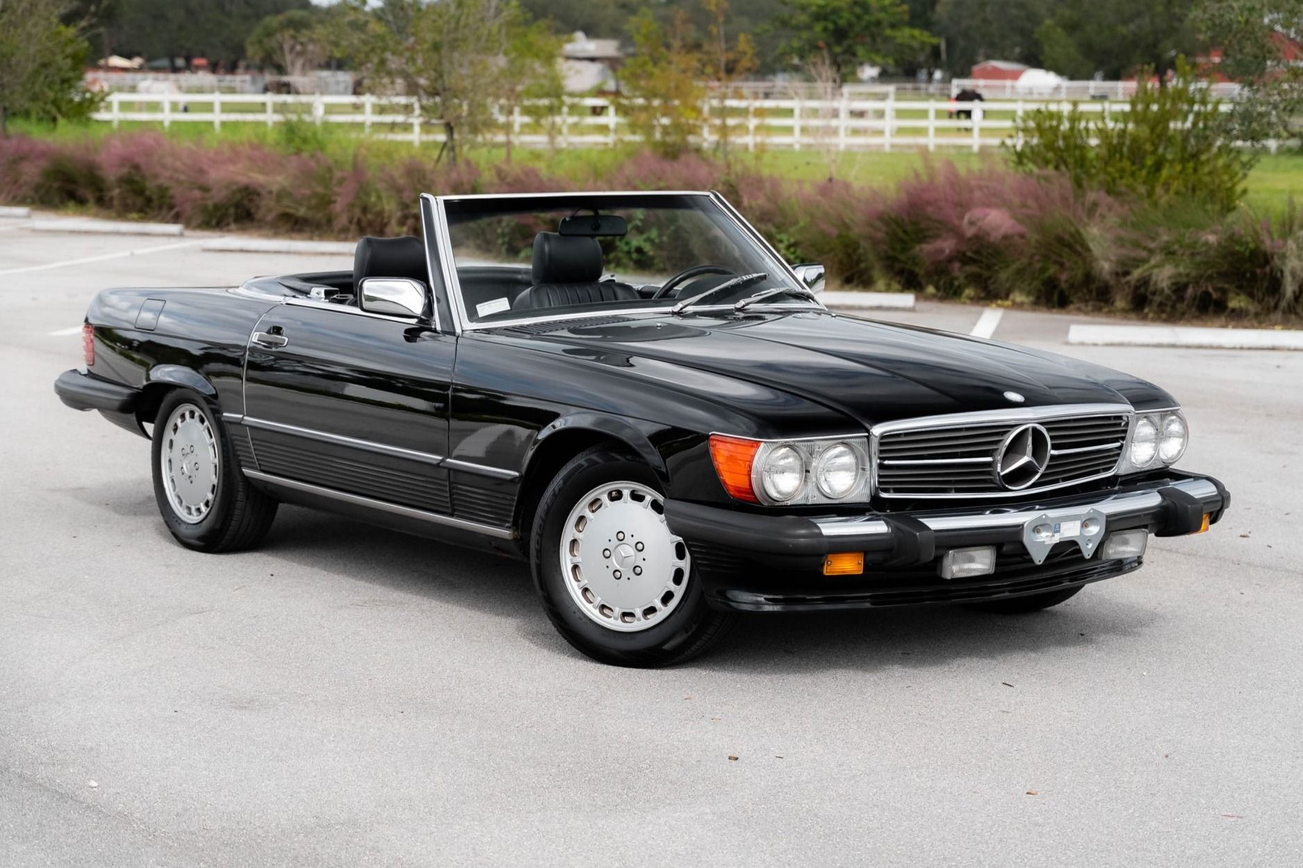 1988 Mercedes-Benz SL-Class 560SL