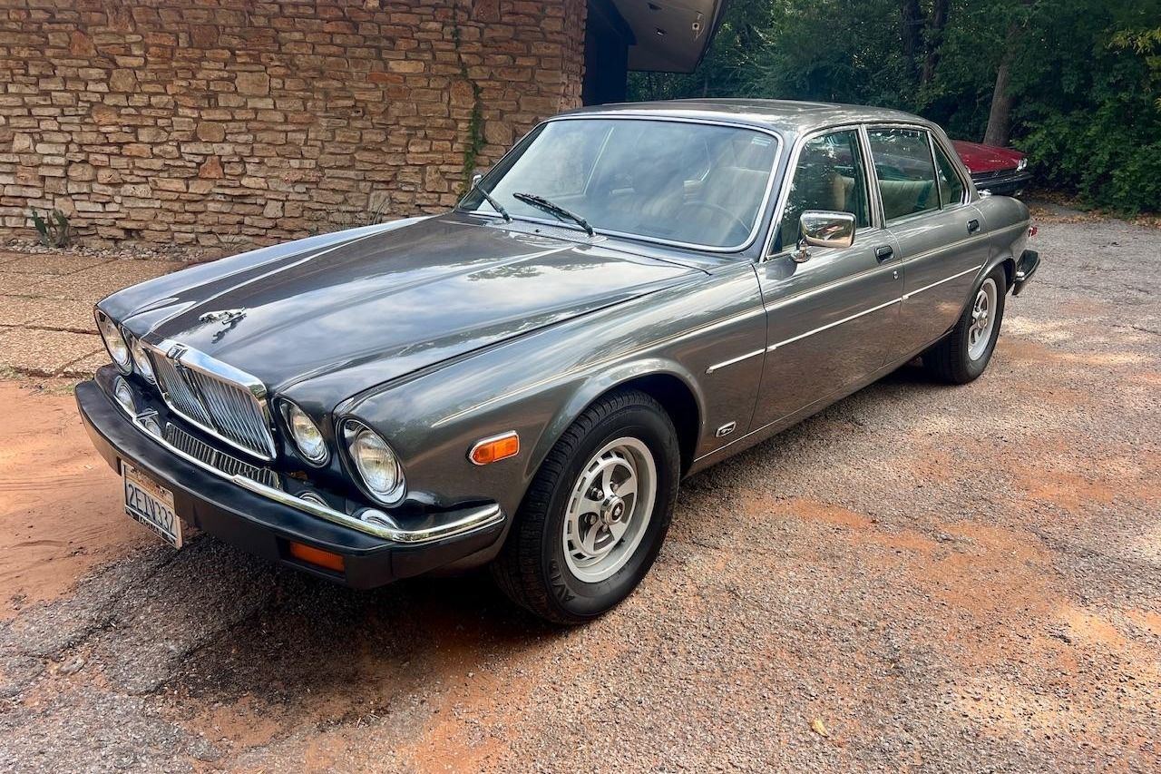 1987 Jaguar XJ