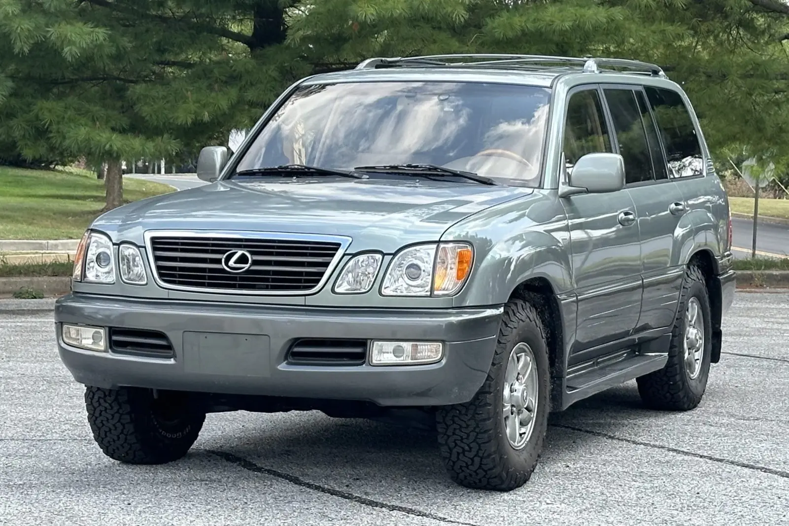 2001 Lexus LX