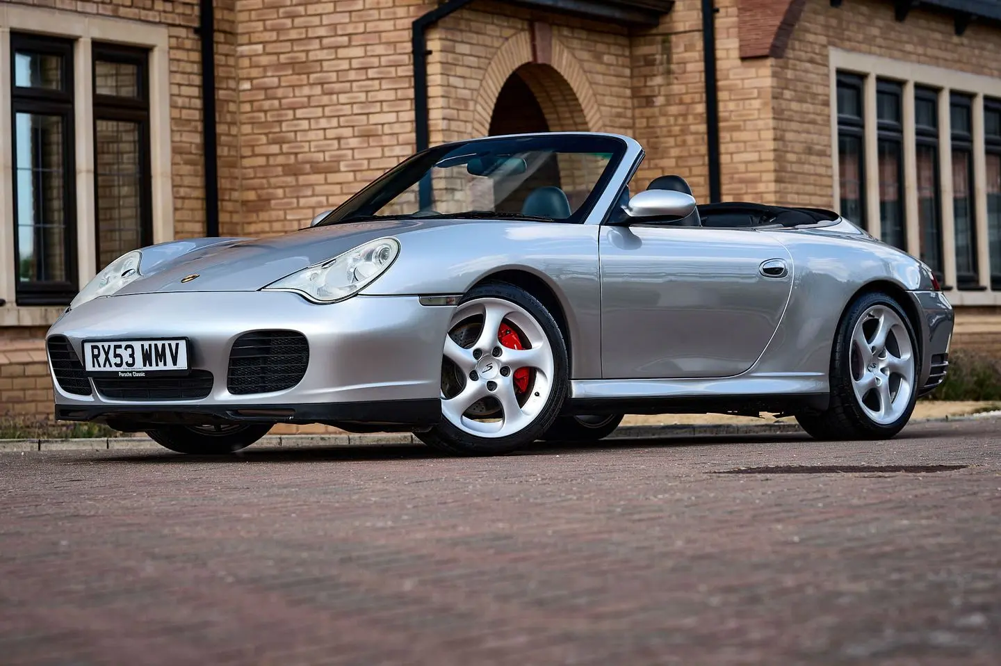 2003 Porsche 911 Carrera 4S