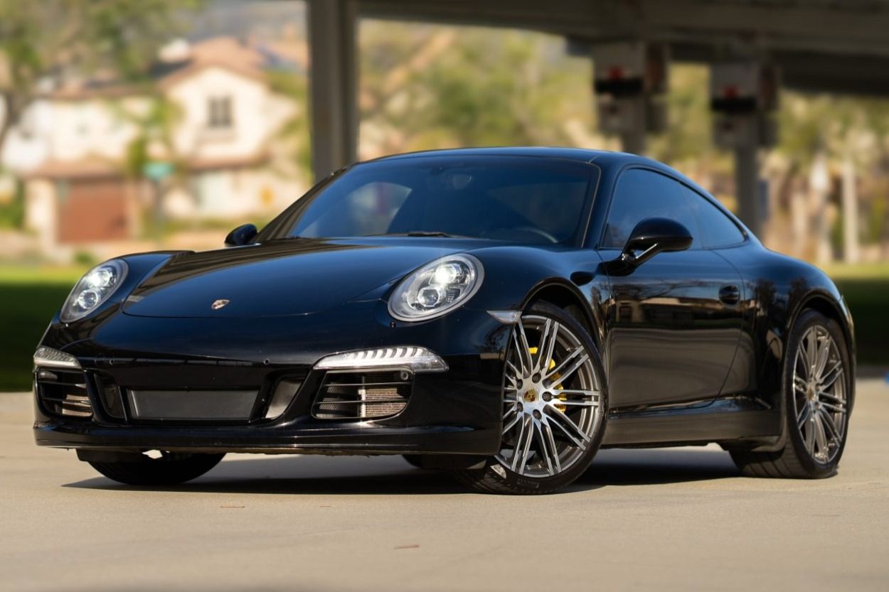 2016 Porsche 911 Carrera