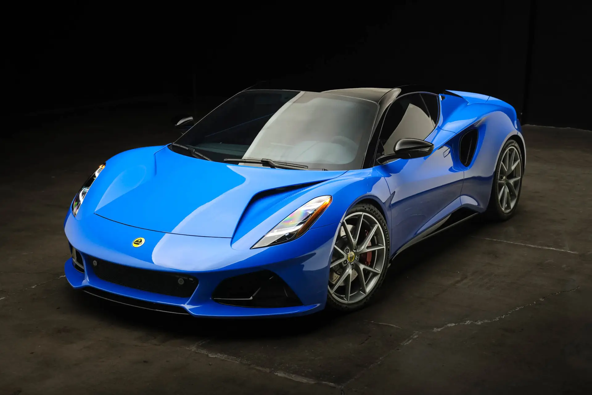2024 Lotus Emira V6