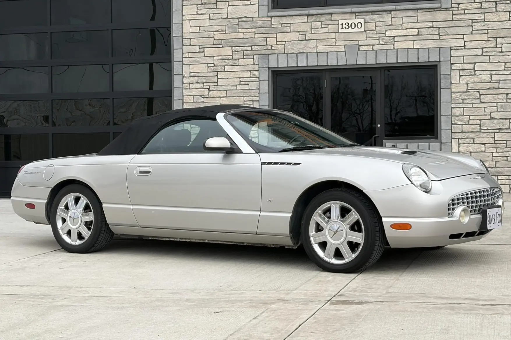 2004 Ford Thunderbird