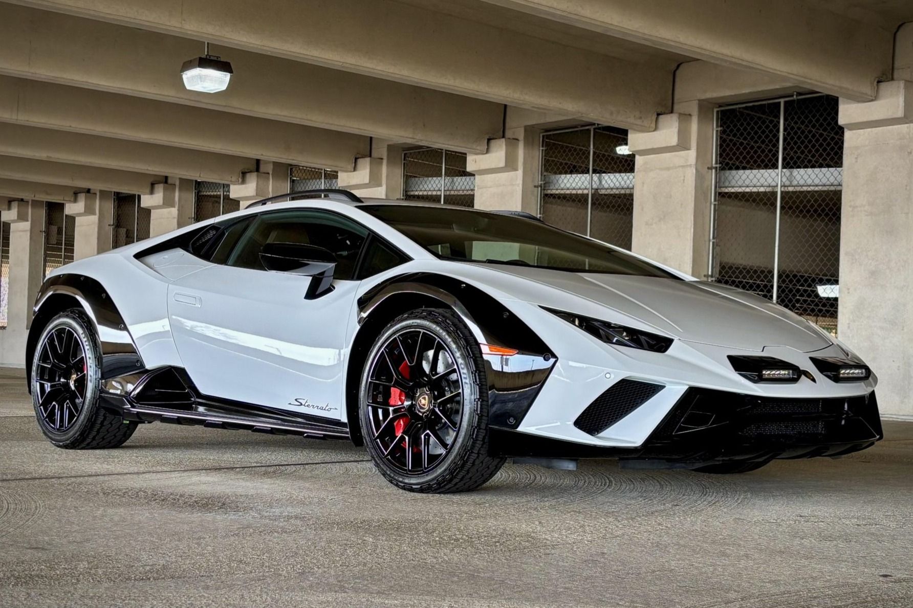 2024 Lamborghini Huracán Sterrato