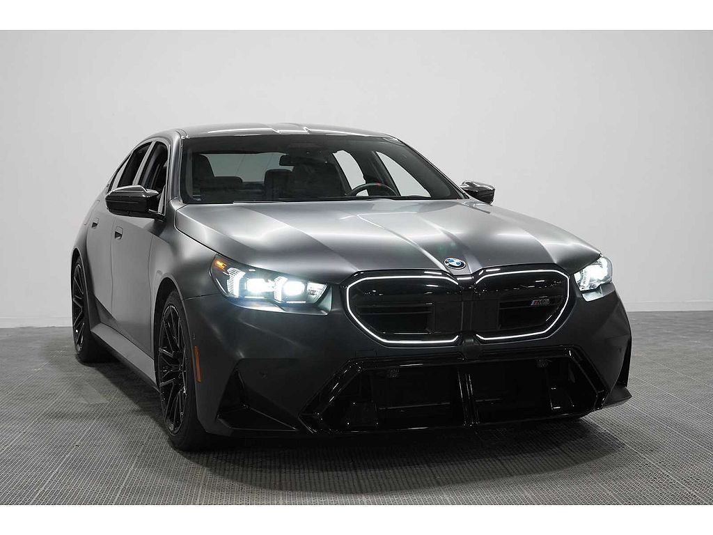 2025 BMW M5