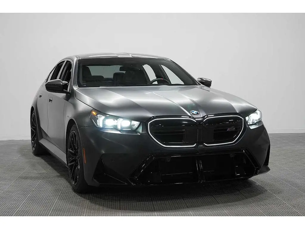 2025 BMW M5