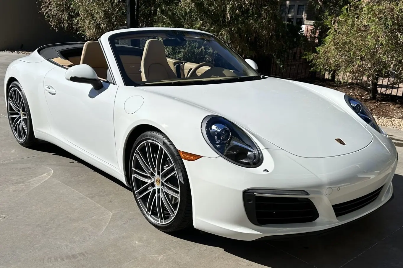 2017 Porsche 911 Carrera Cabriolet