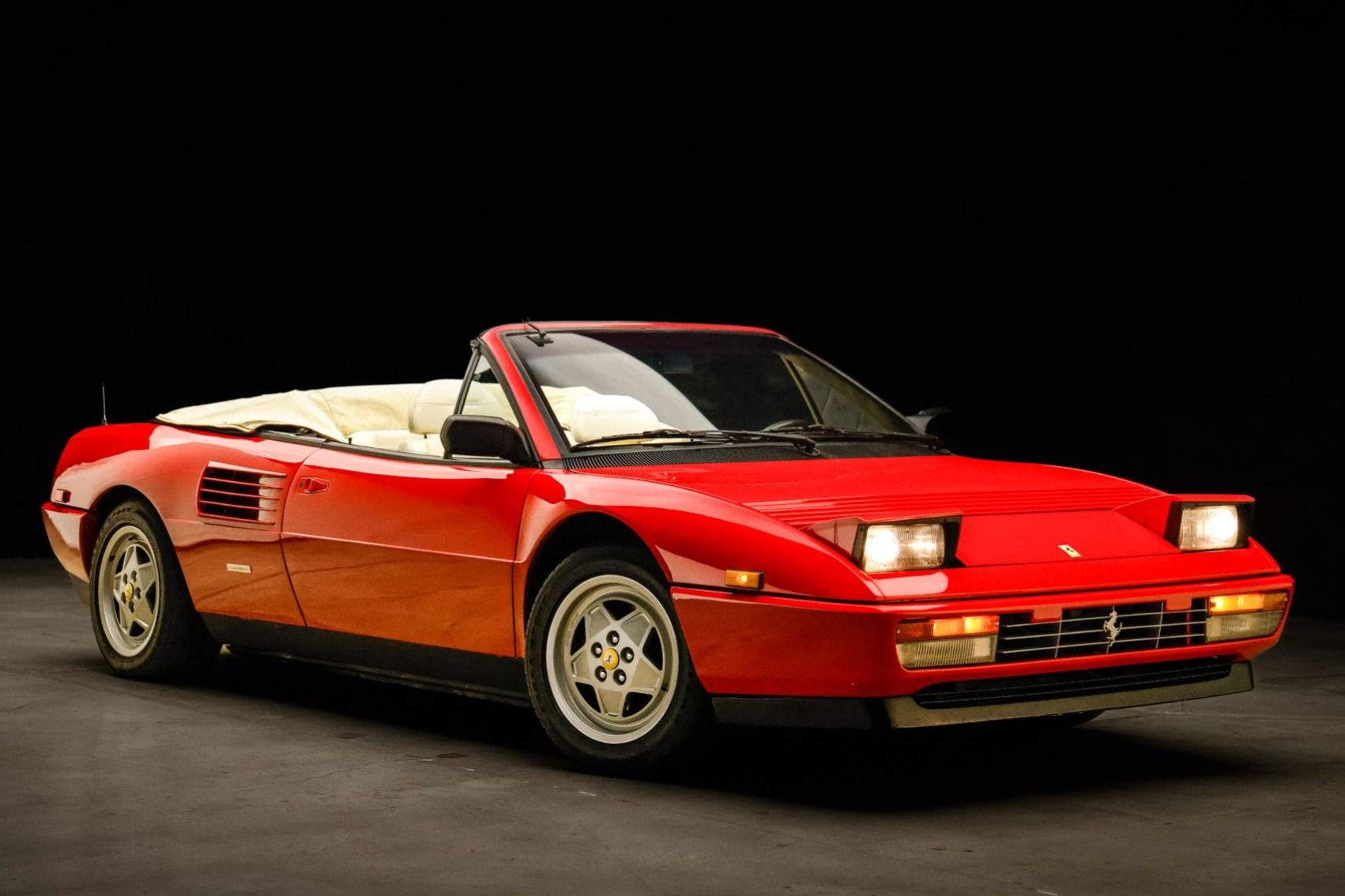1989 Ferrari Mondial T Cabriolet