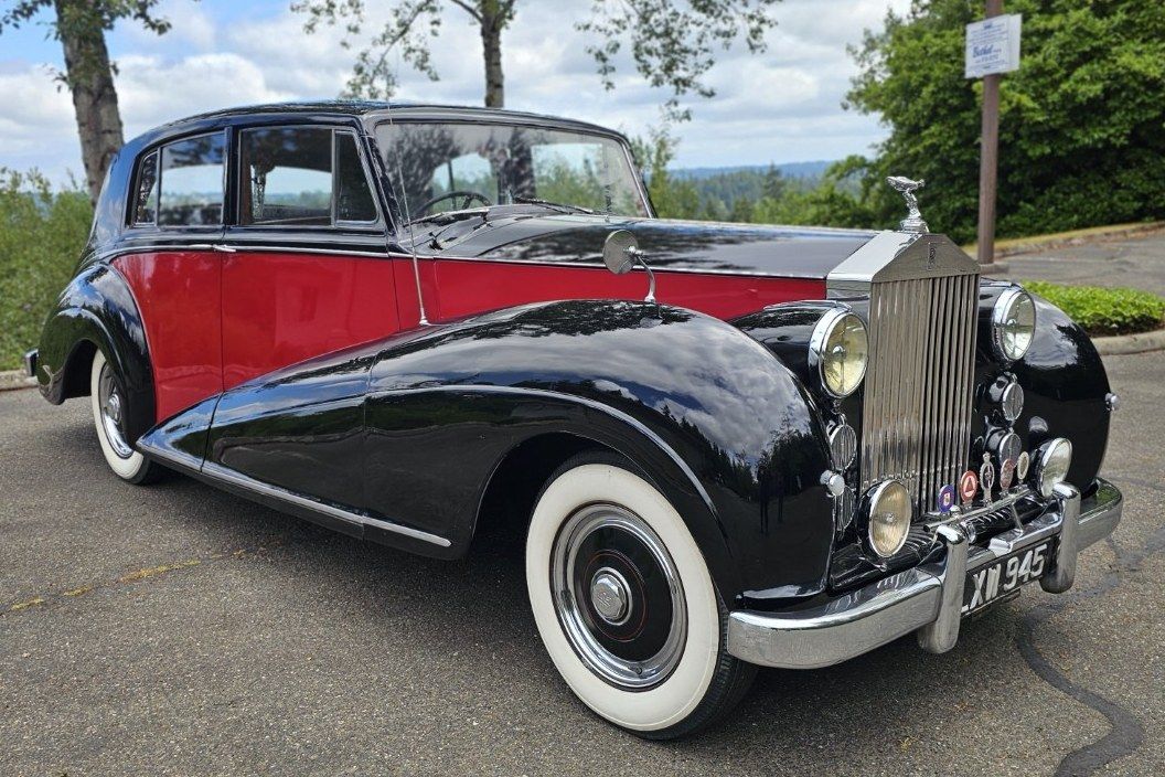 1951 Rolls-Royce Silver Wraith Sedan