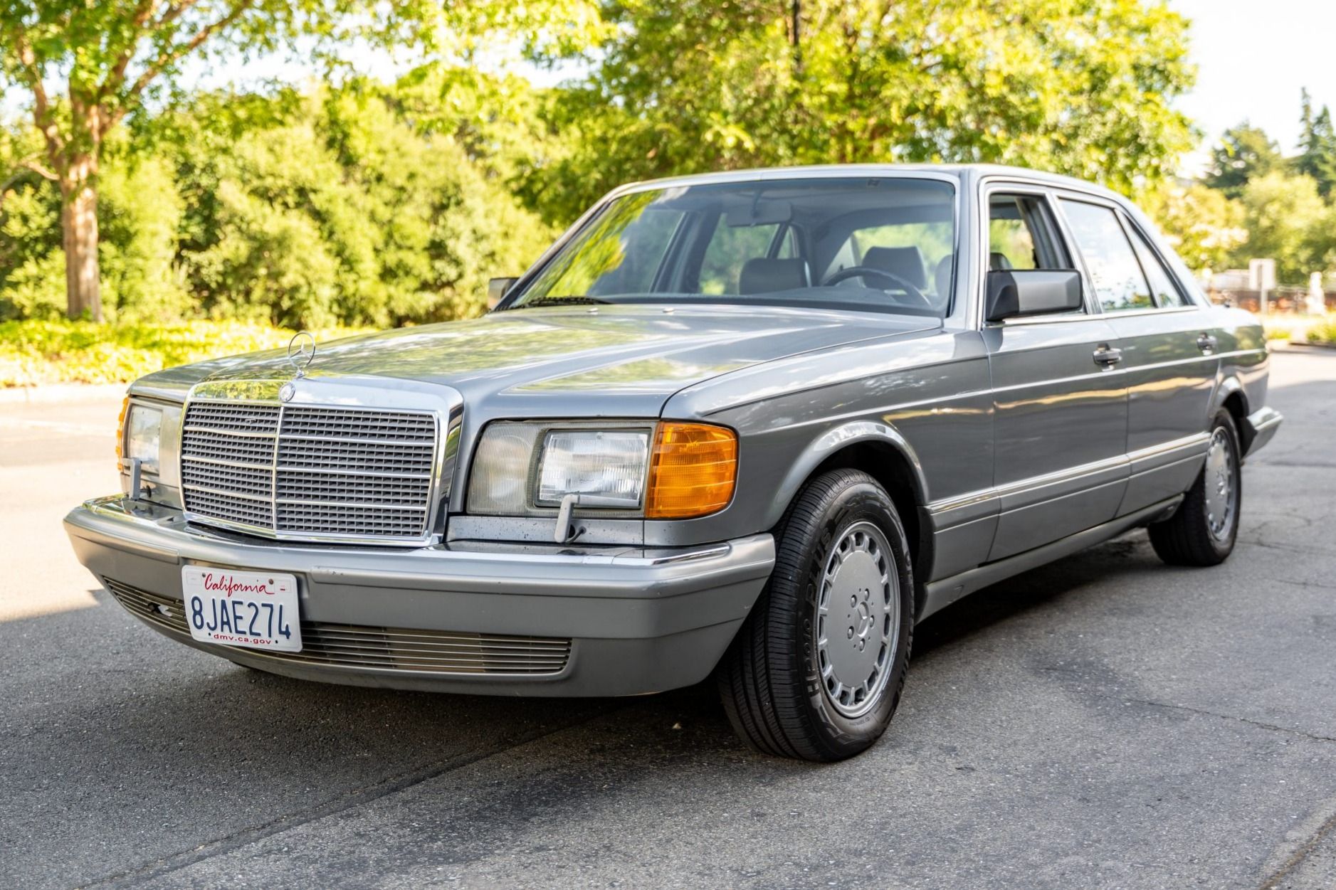 1987 Mercedes-Benz SL-Class 560SL