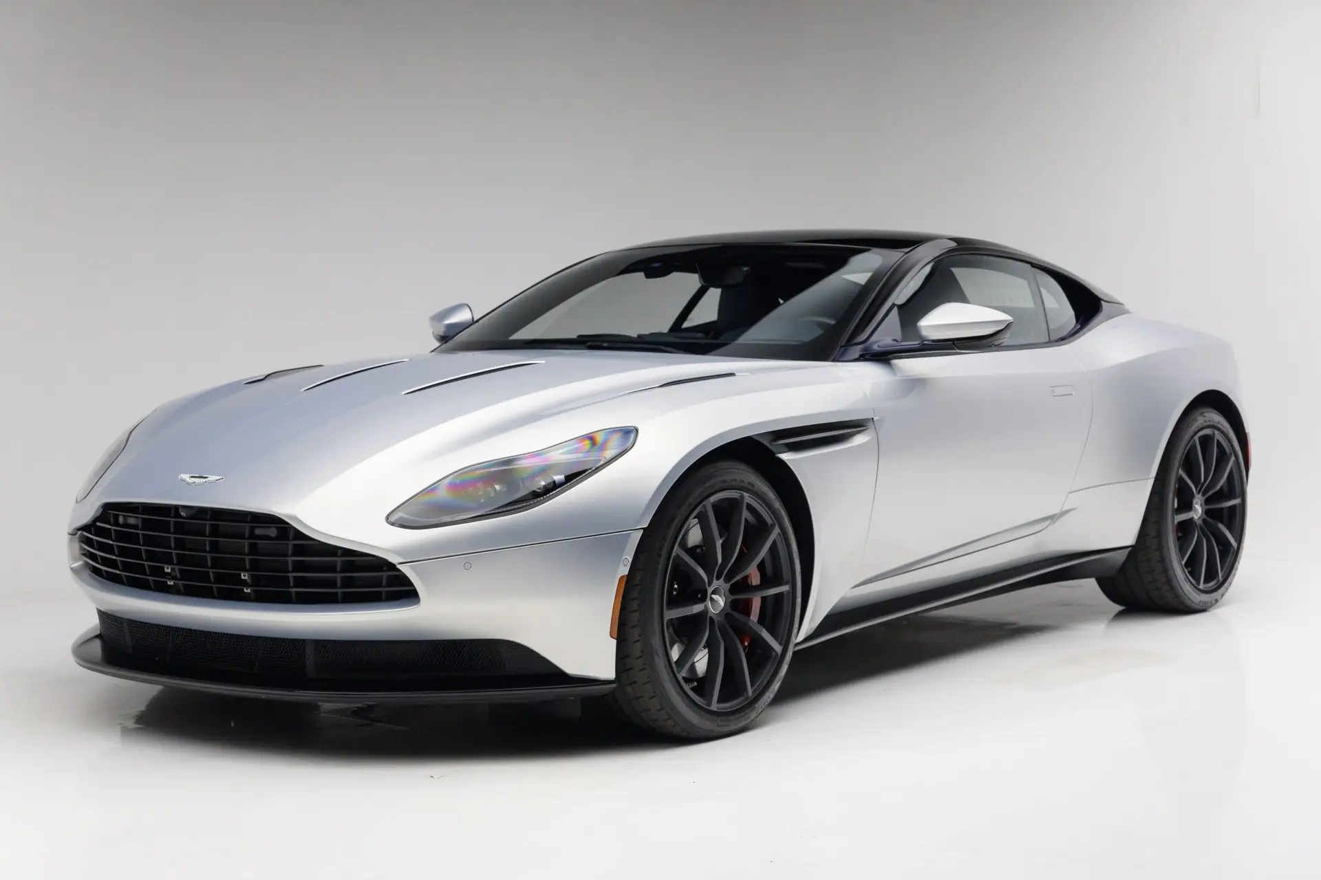 2019 Aston Martin DB11 V12