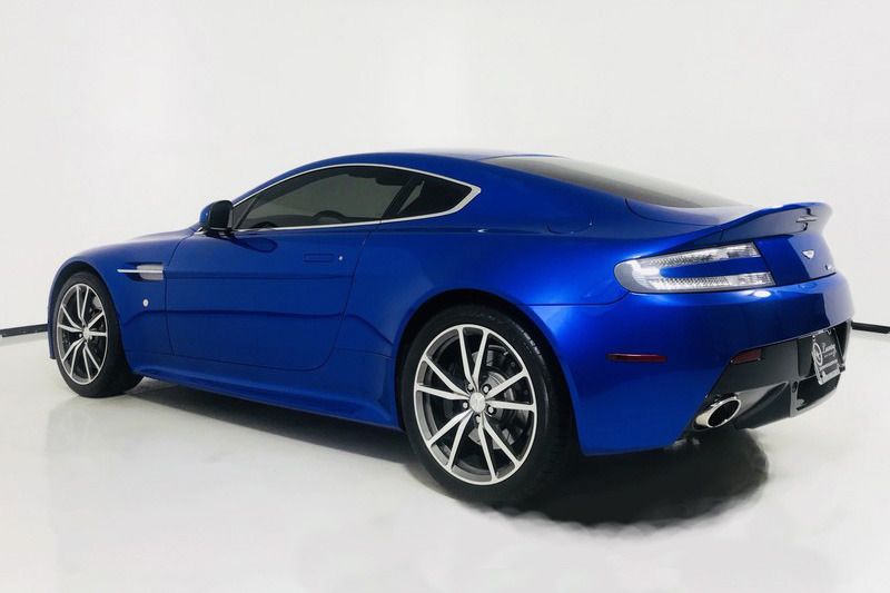 2014 Aston Martin Vantage Race Cars