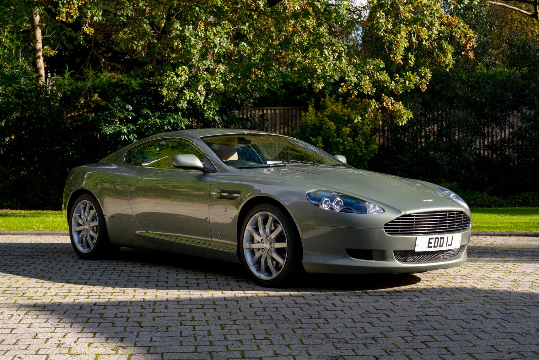 2005 Aston Martin DB9 Coupe