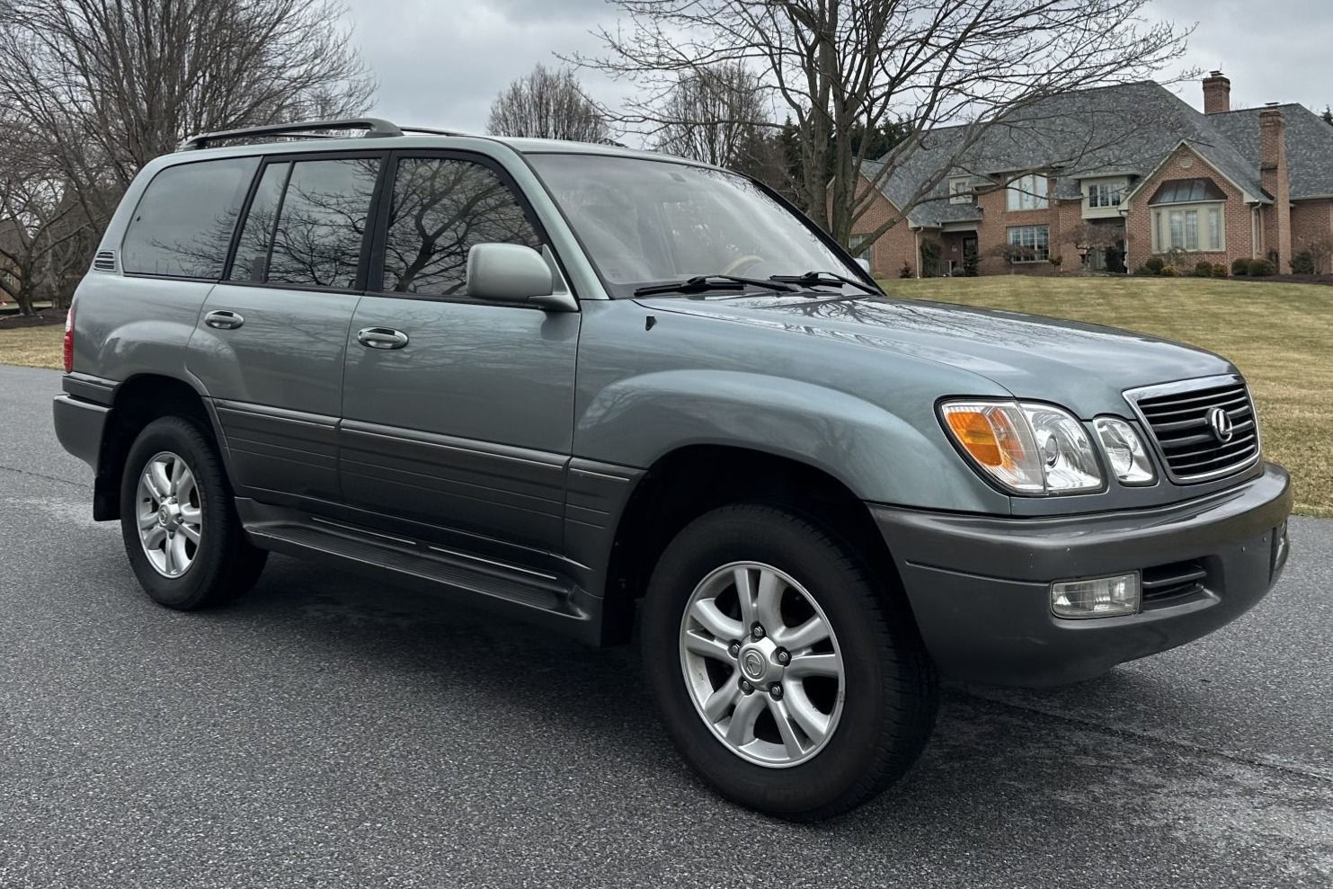 2001 Lexus LX