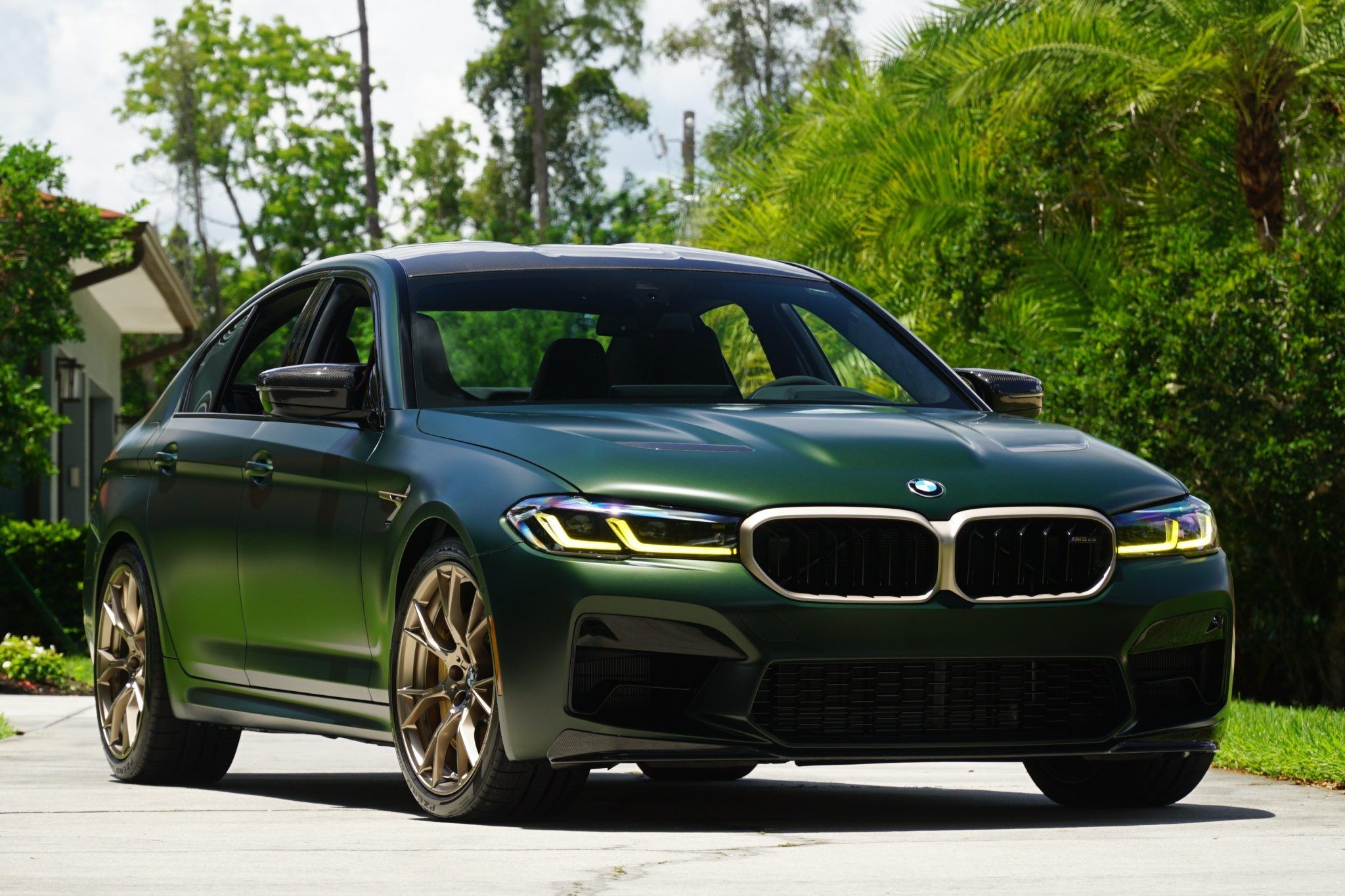 2022 BMW M5