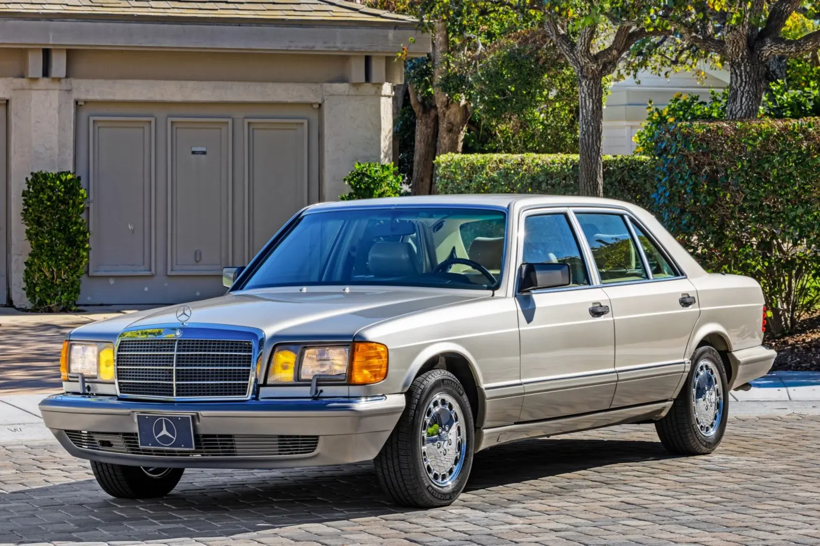 1987 Mercedes-Benz S-Class