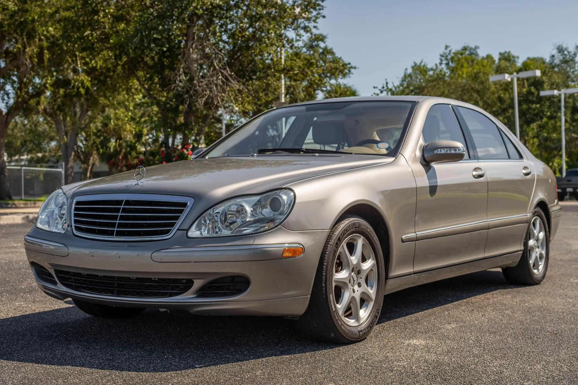 2006 Mercedes-Benz S-Class