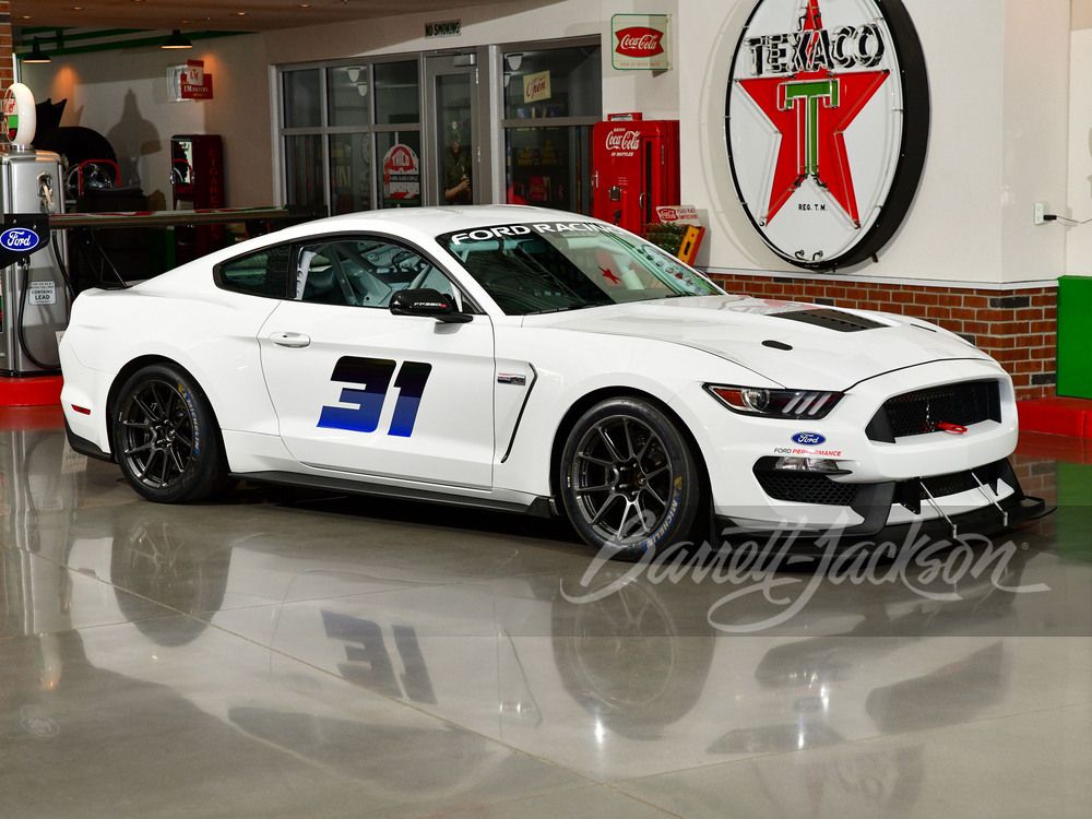 2017 Ford Mustang GT