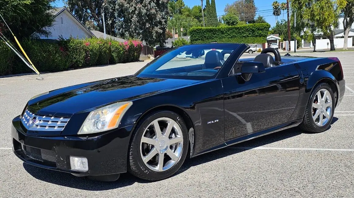2005 Cadillac XLR