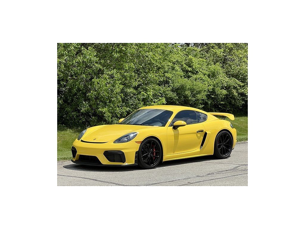 2022 Porsche Cayman GT4