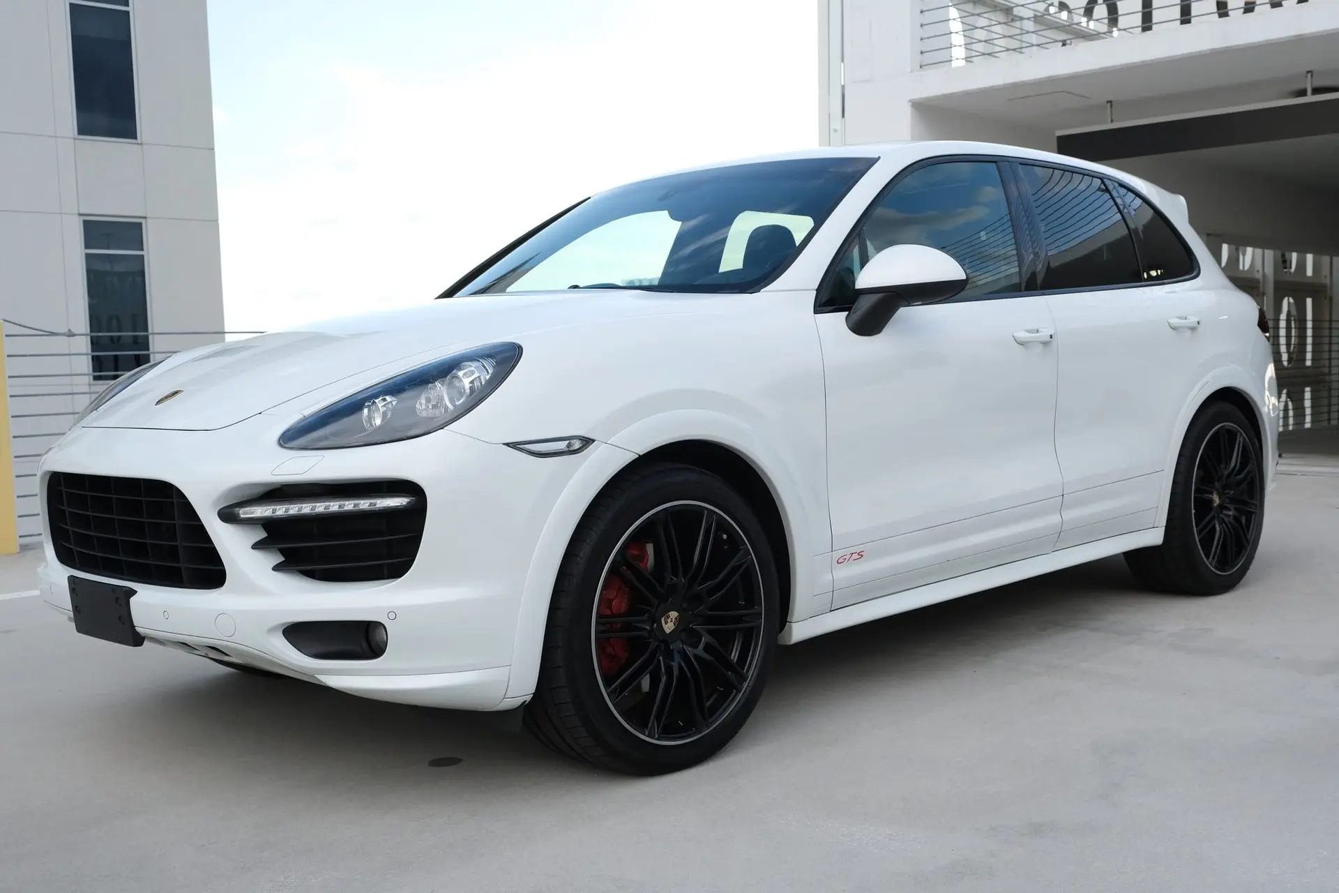 2013 Porsche Cayenne GTS