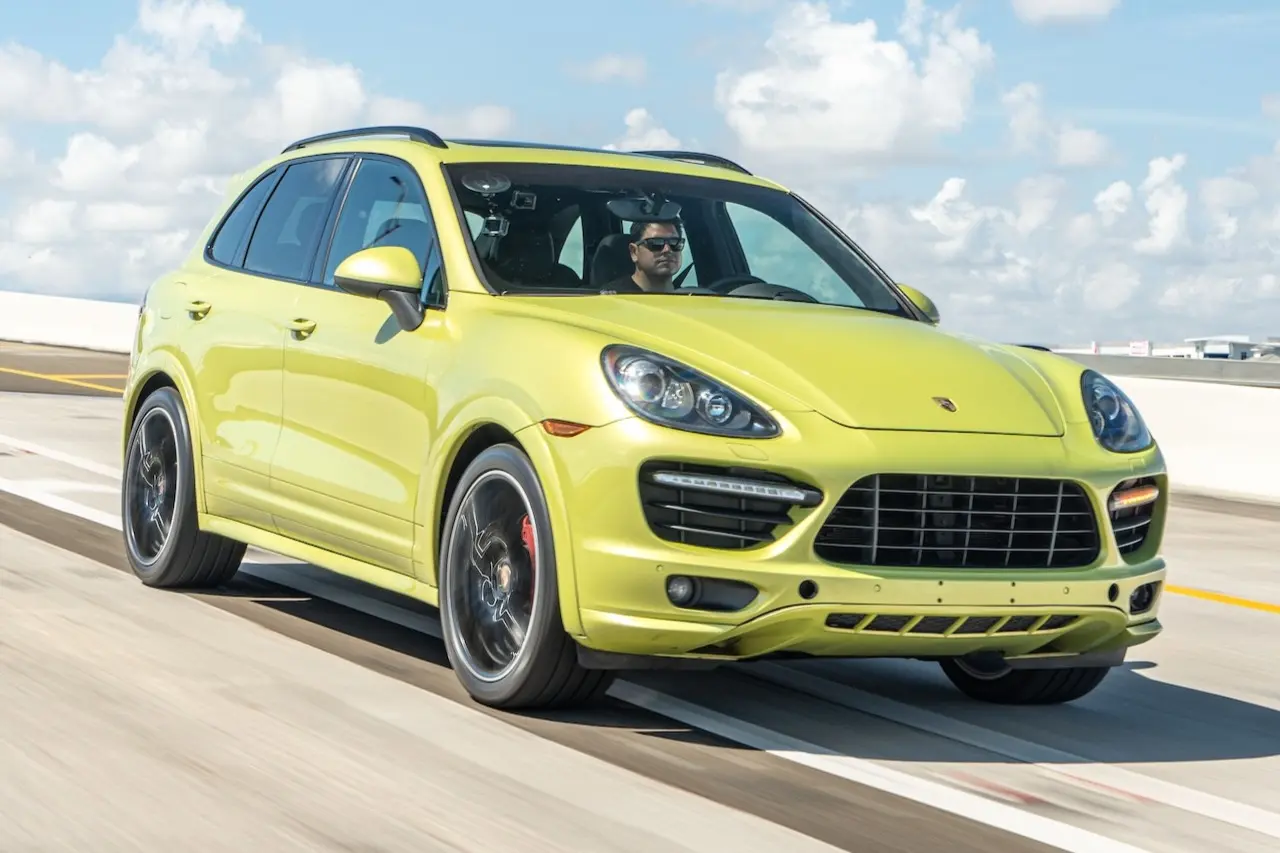 2014 Porsche Cayenne GTS