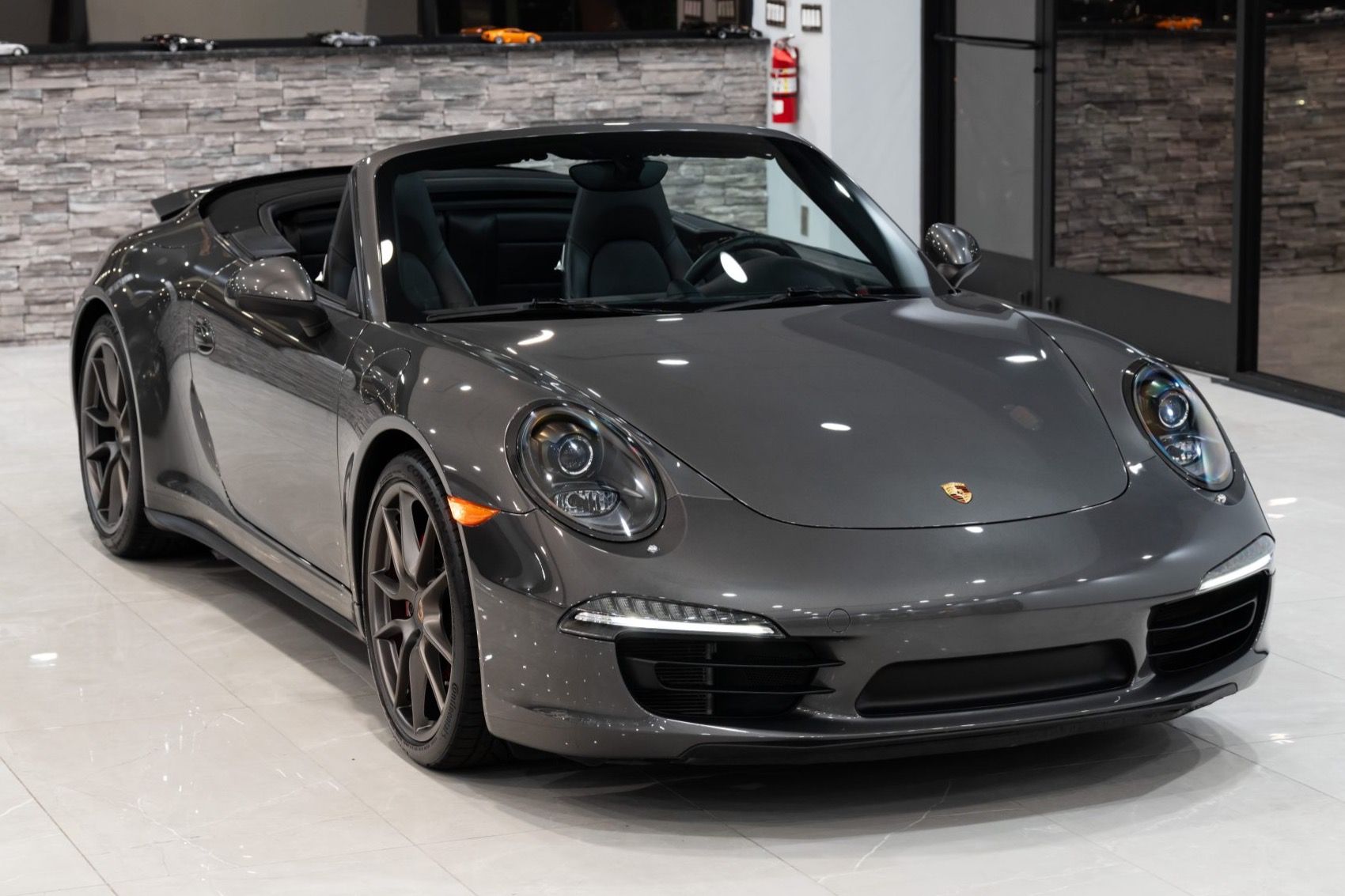 2014 Porsche 911 Carrera 4S Cabriolet