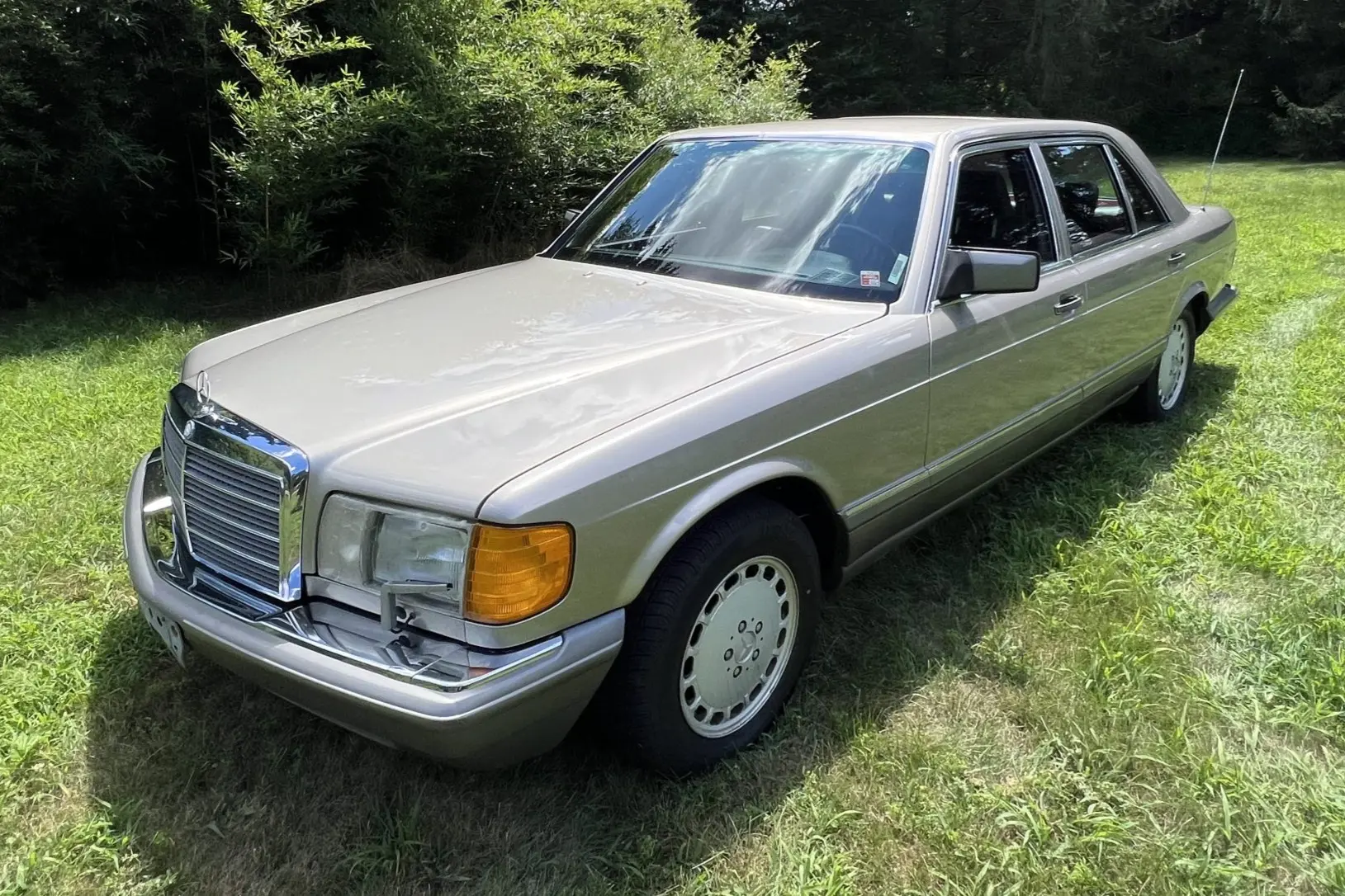 1988 Mercedes-Benz SL-Class 560SL