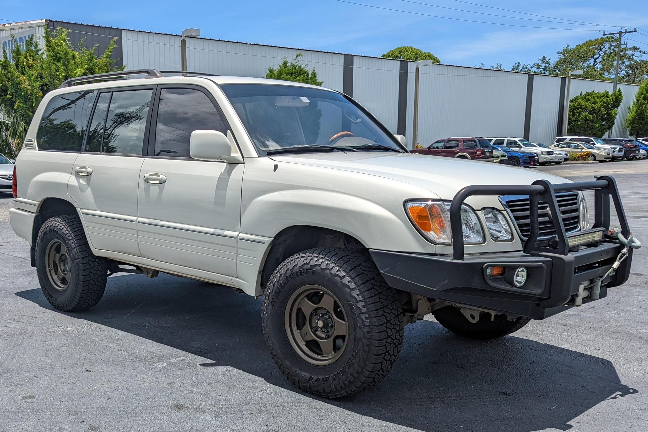 2001 Lexus LX