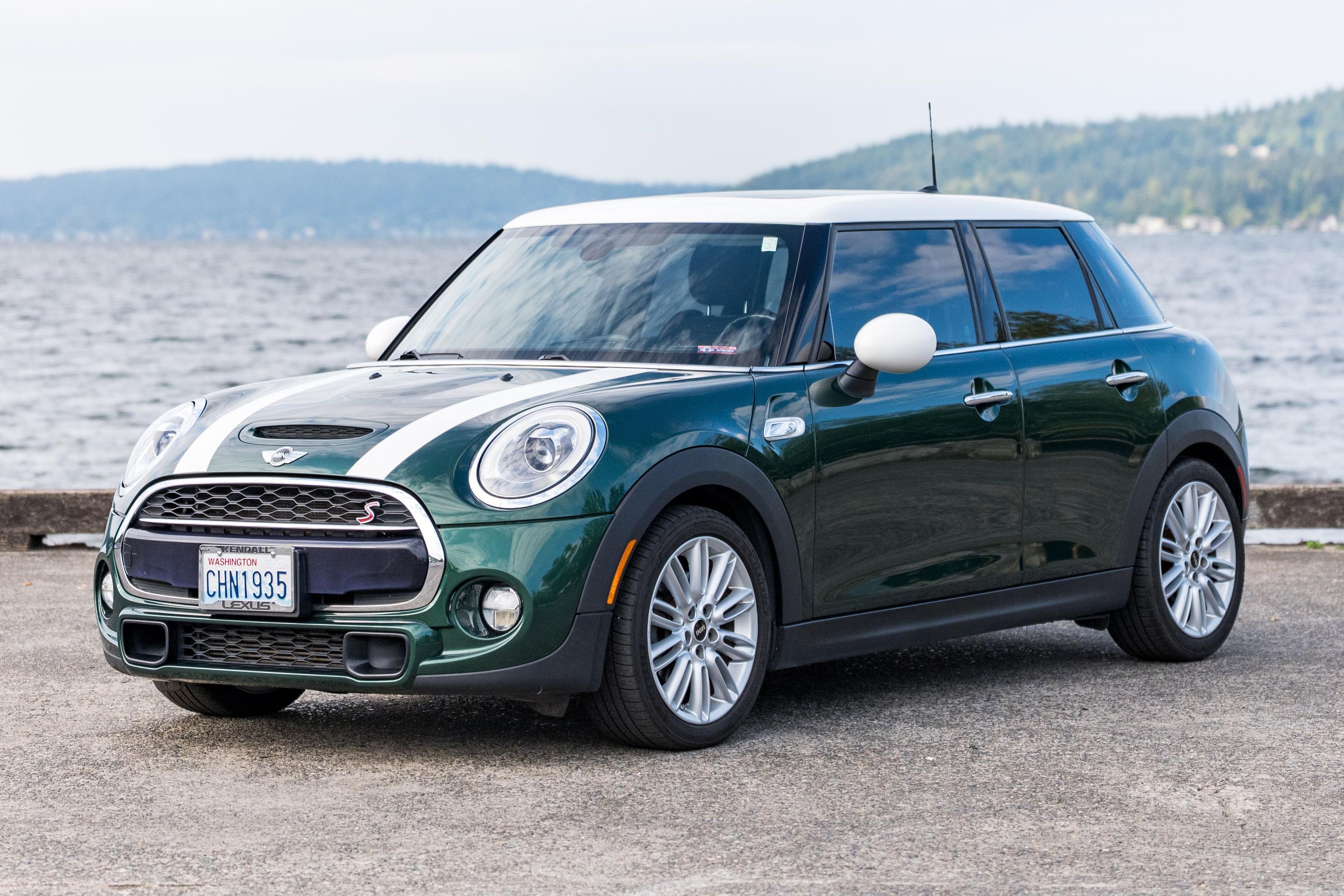 2016 MINI Cooper Hatchback