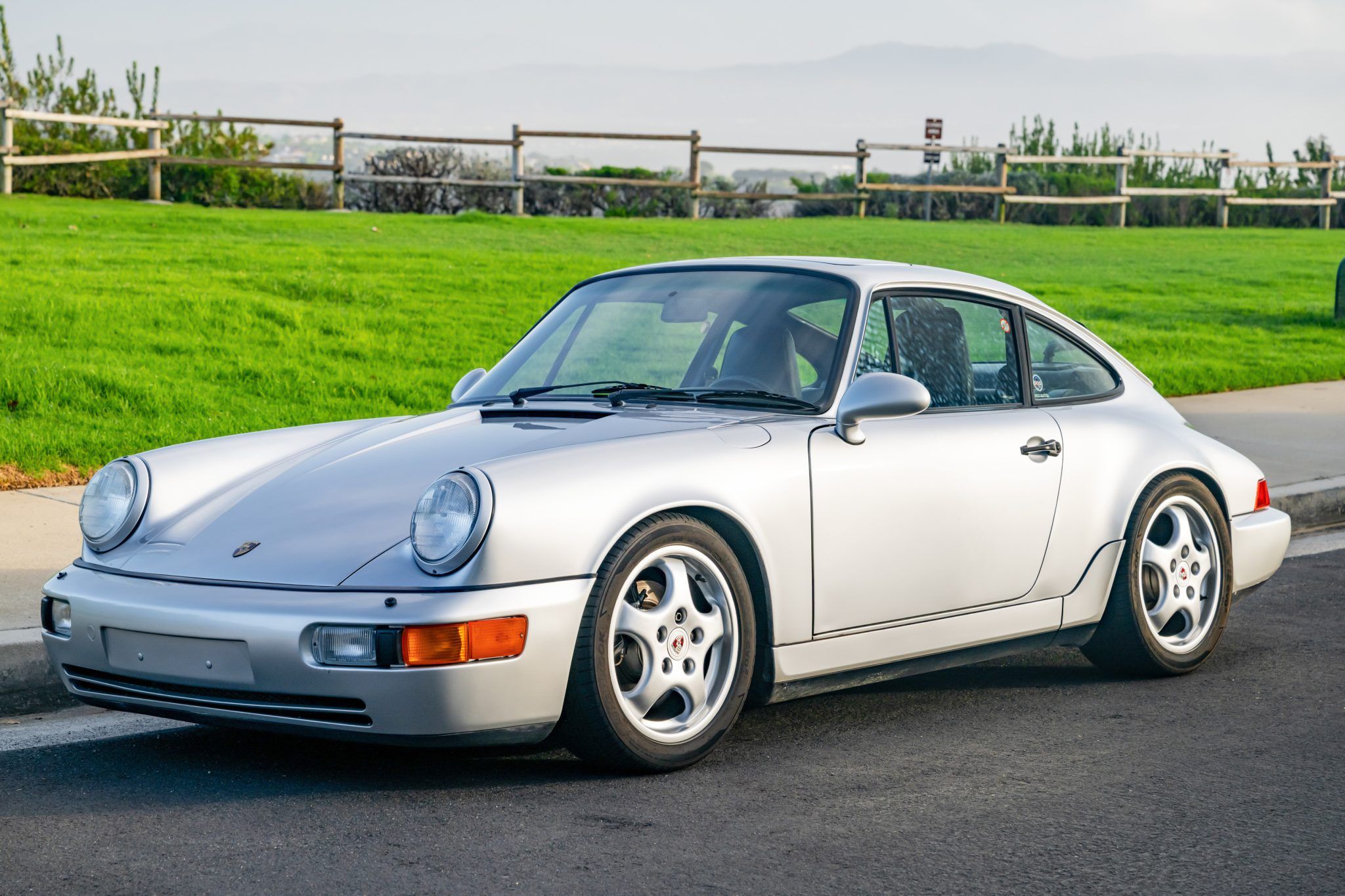 1990 Porsche 911 Carrera 4