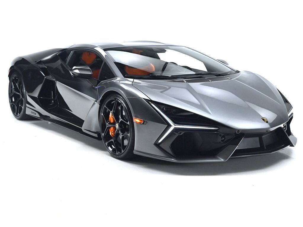 2026 Lamborghini Revuelto