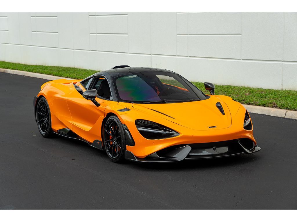 2021 McLaren 765LT Coupe