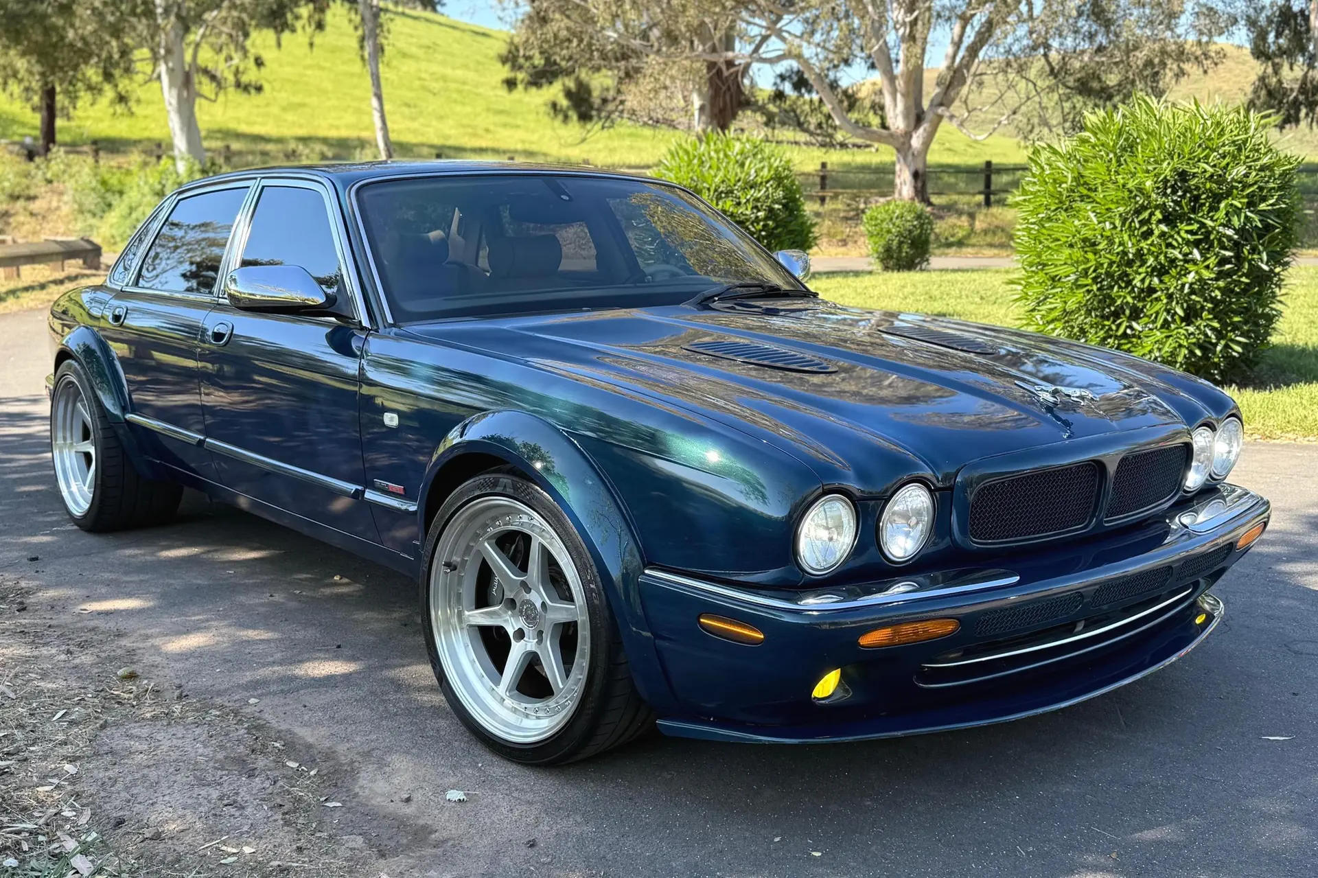 2002 Jaguar XJ