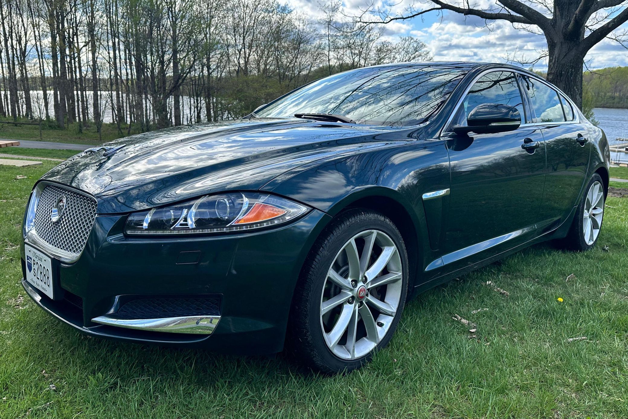 2015 Jaguar XF P300 R-Dynamic SE