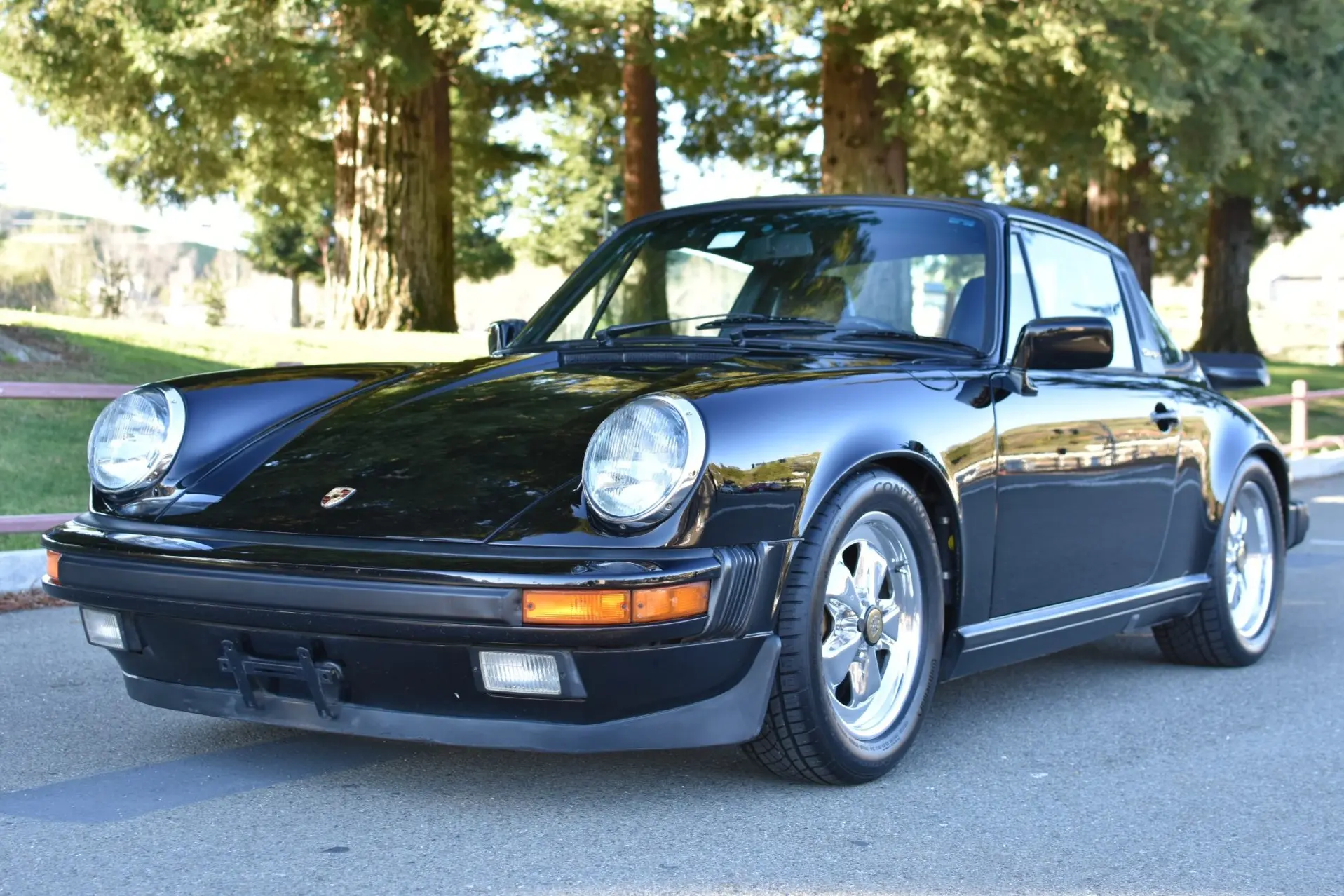 1985 Porsche 911 Targa