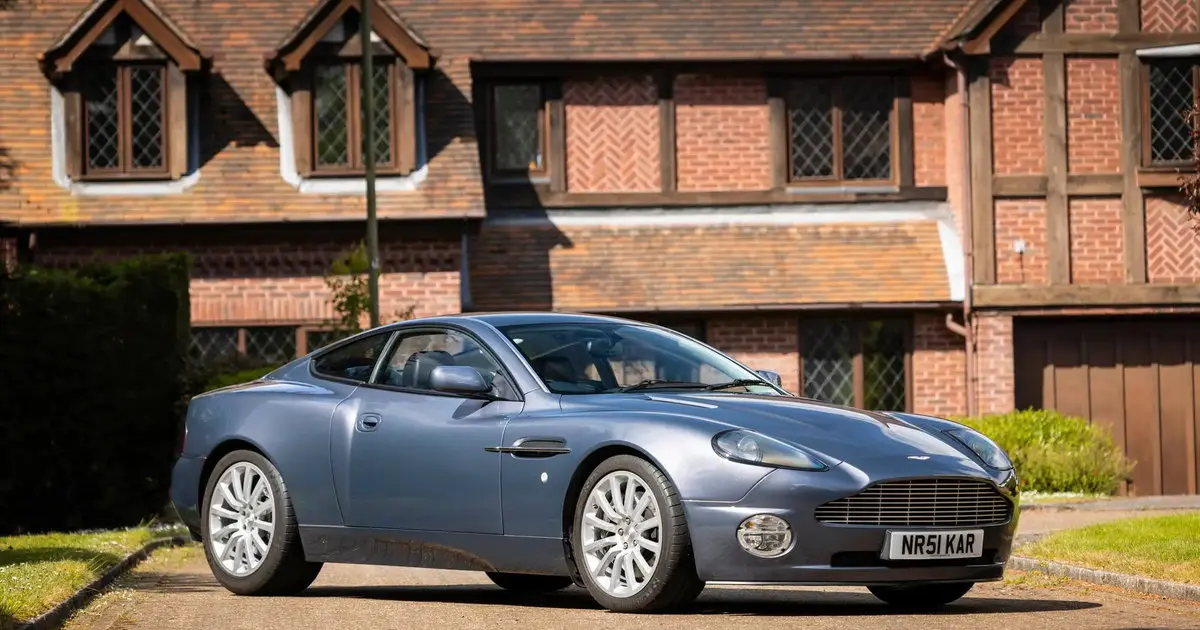 2002 Aston Martin Vanquish V12 Vanquish