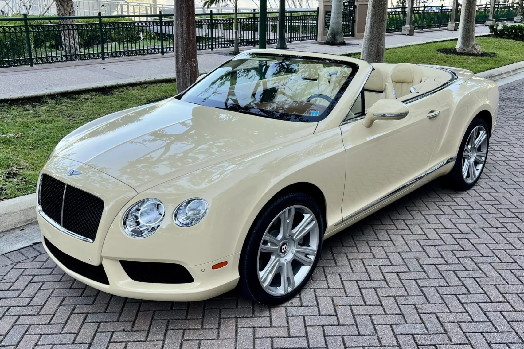 2015 Bentley Continental GT V8
