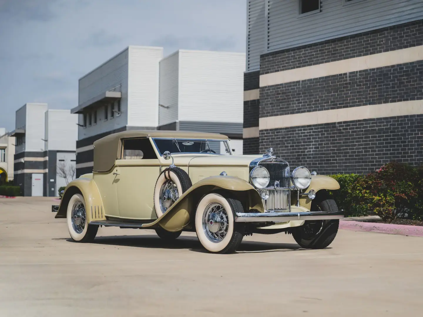 1931 Stutz DV-32 Victoria, sold Aug 2026