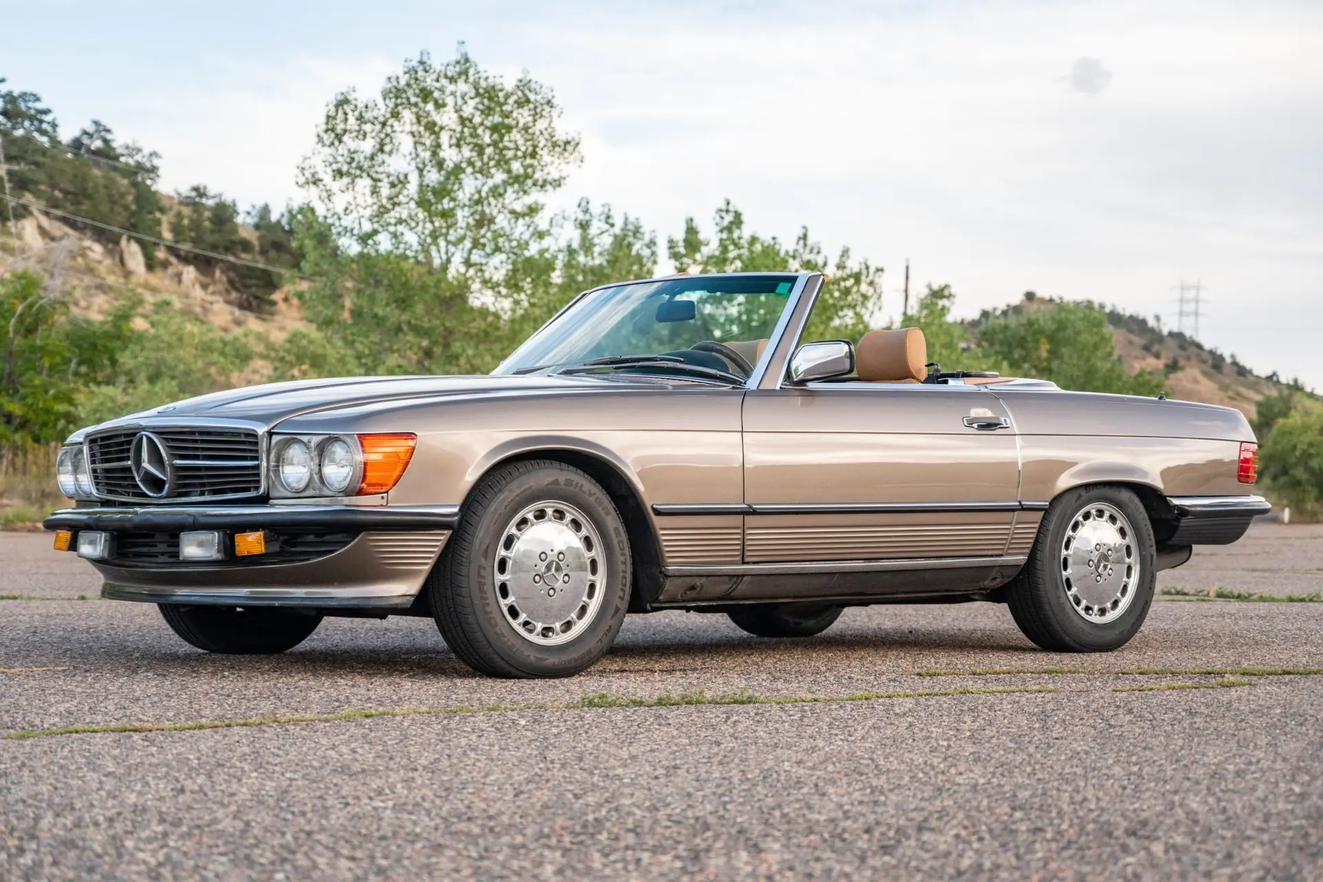 1987 Mercedes-Benz SL-Class 560SL