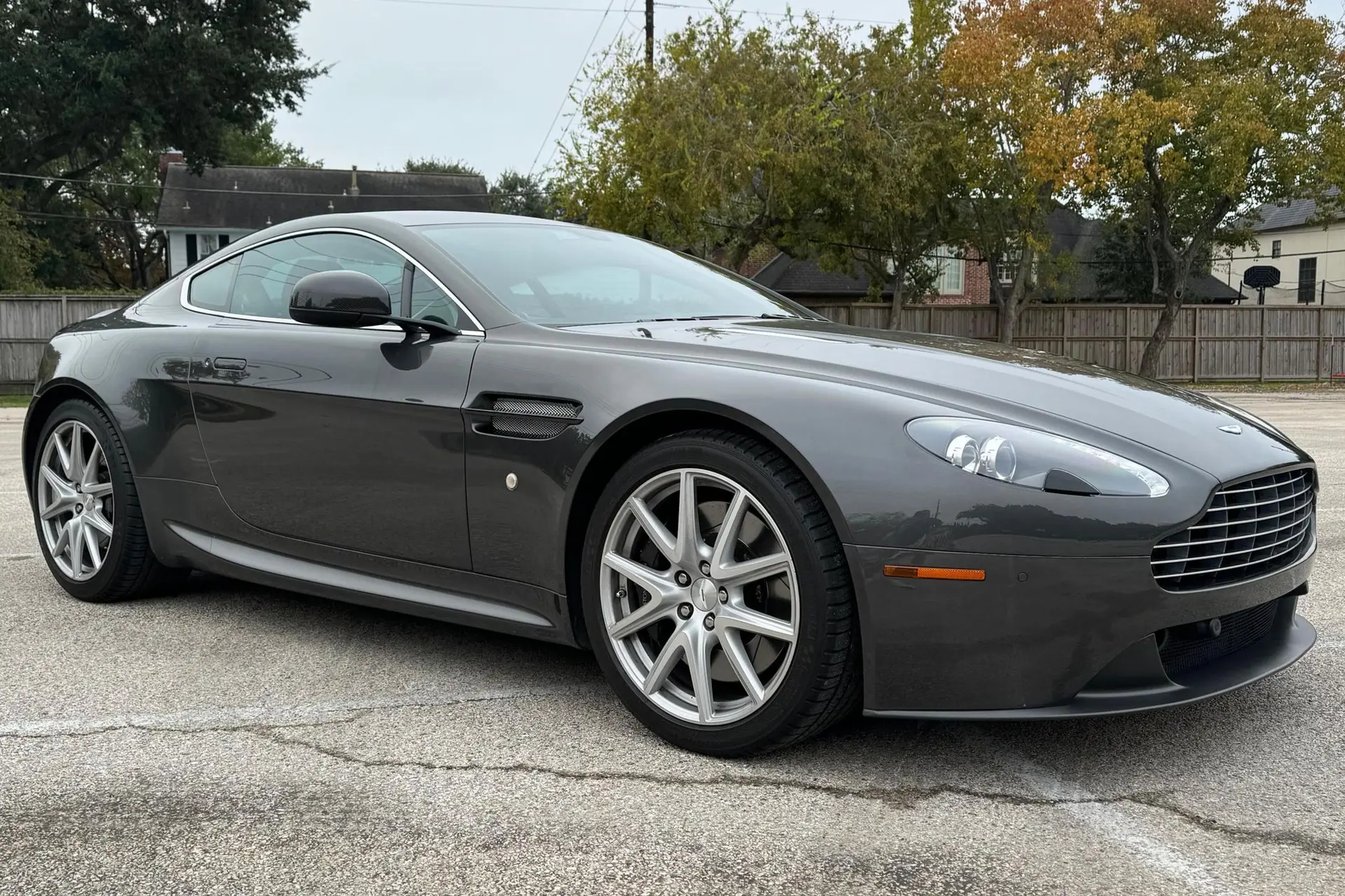2013 Aston Martin Vantage Race Cars