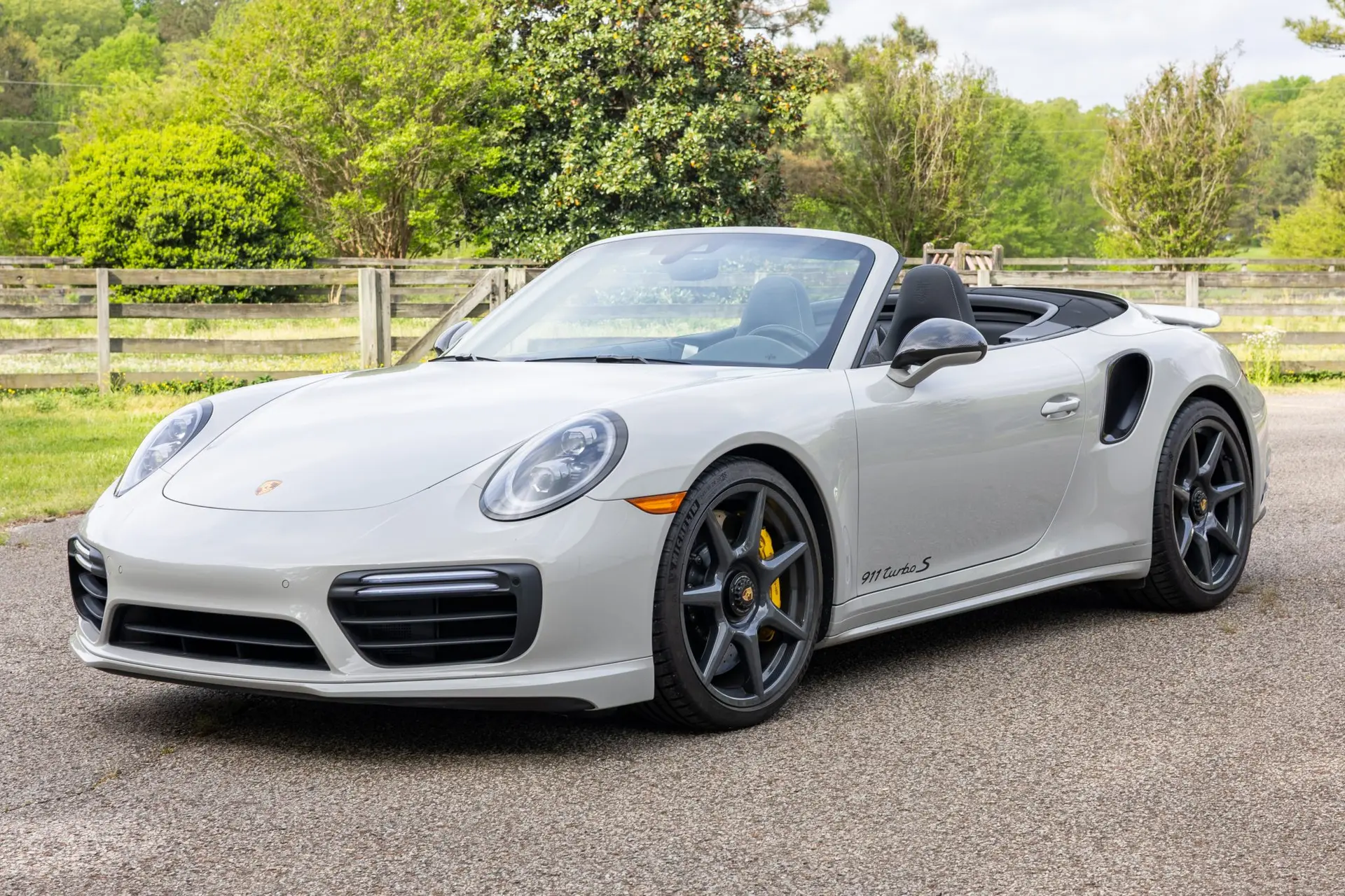 2019 Porsche 911 Turbo S Cabriolet
