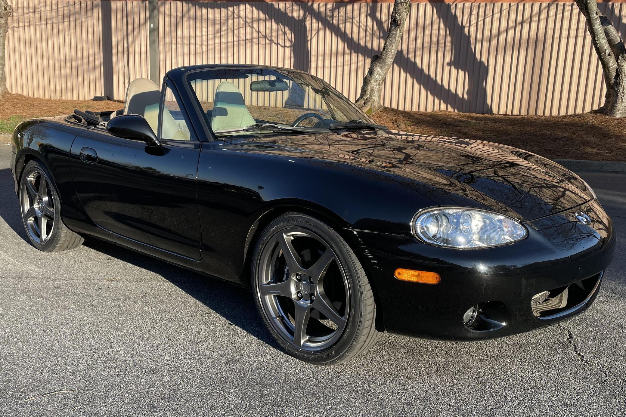 2004 Mazda MX-5 Miata