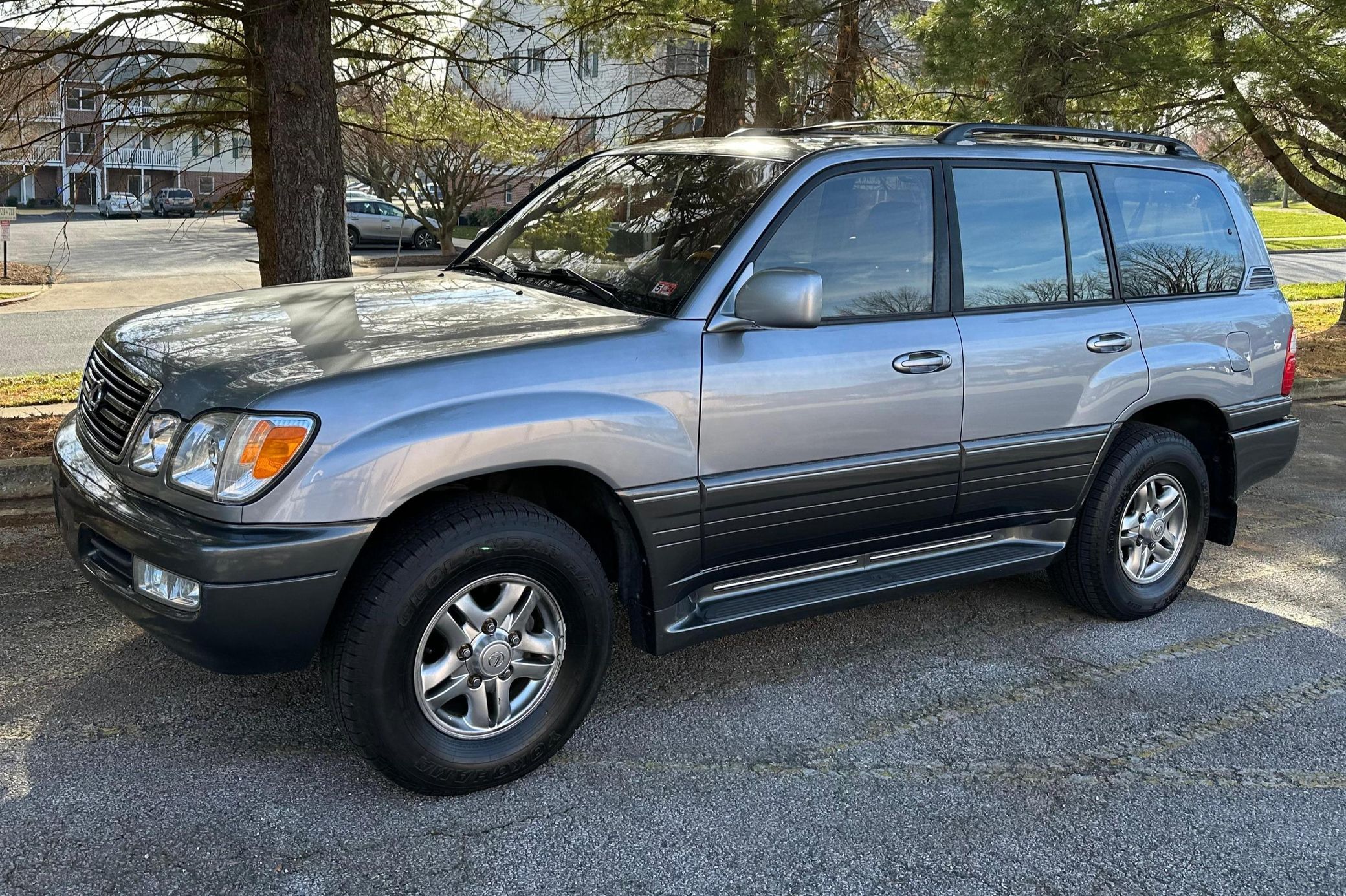 2002 Lexus LX