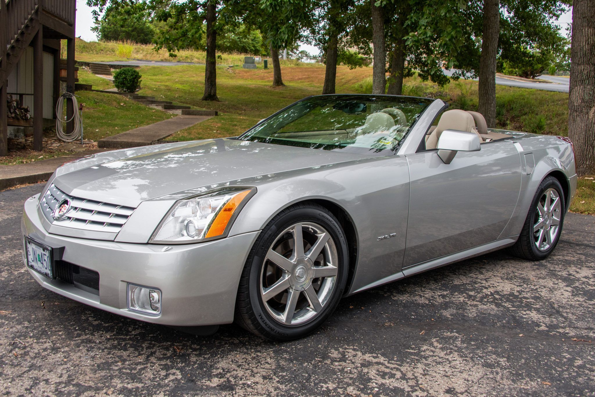 2005 Cadillac XLR