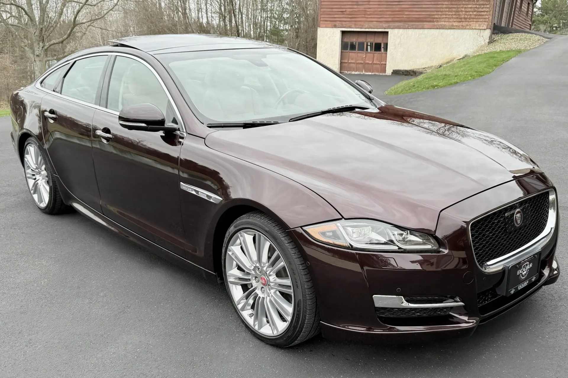 2017 Jaguar XJ