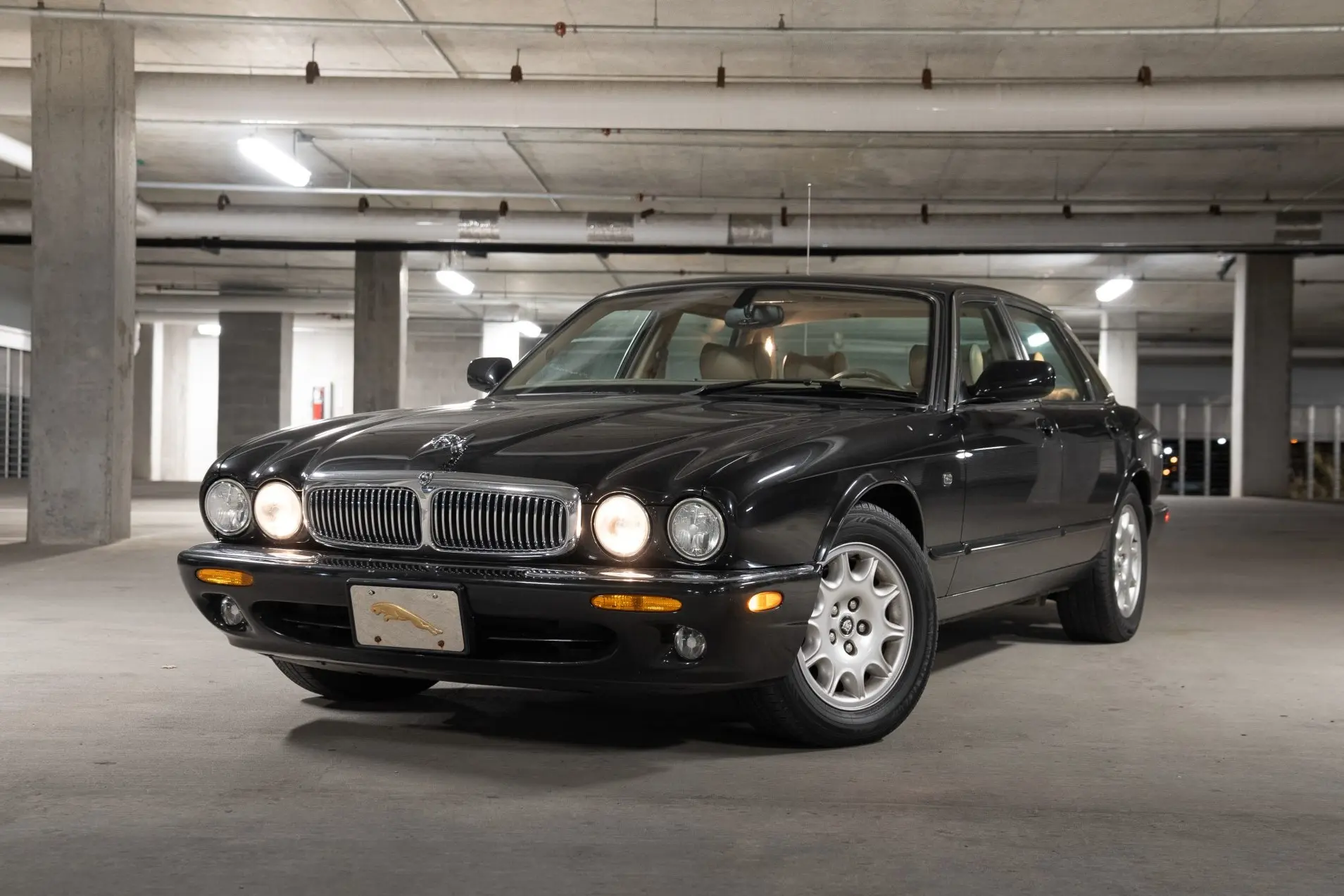2002 Jaguar XJ